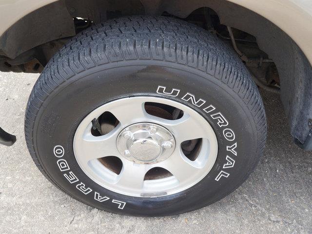 2003 Ford F150 SL 4x4 Regular Cab