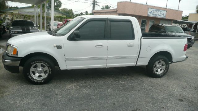 2003 Ford F150 SL Short Bed 2WD