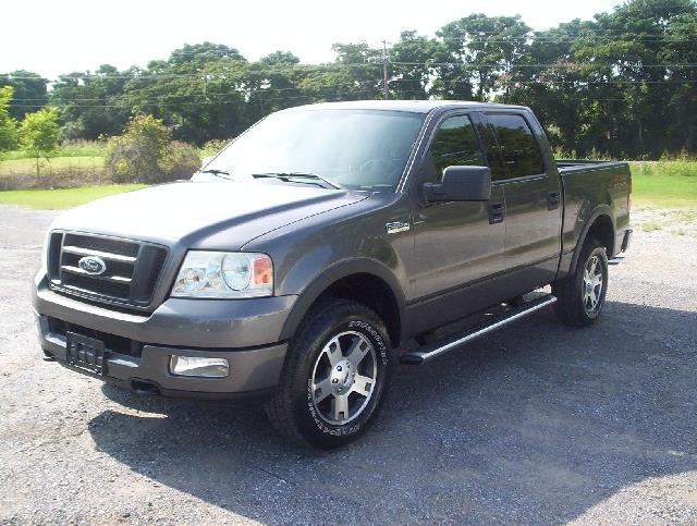 2004 Ford F150 EXT CAB 4WD 143.5wb
