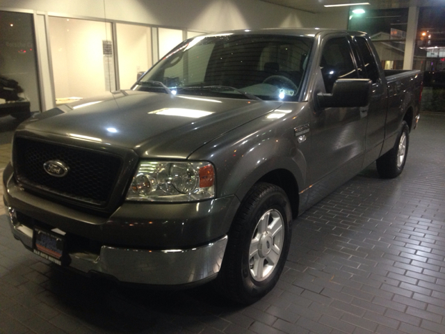 2004 Ford F150 SLE- 4X4