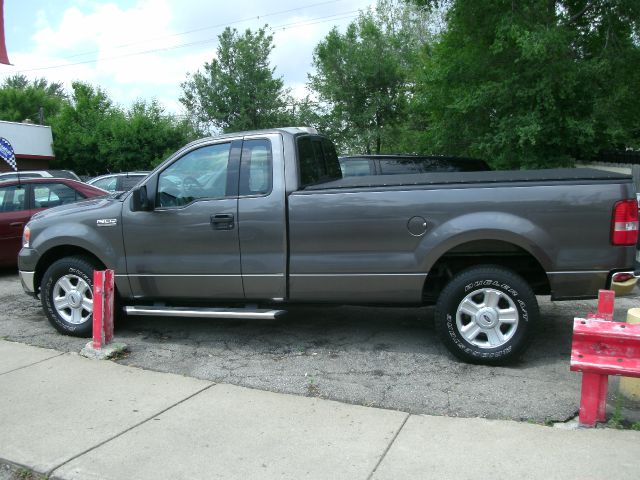 2004 Ford F150 Crew Cab Short Box 2-wheel Drive SLE