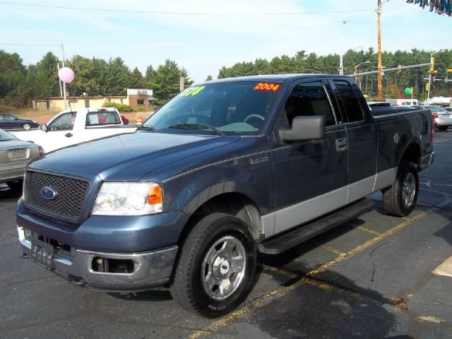 2004 Ford F150 XL 2WD Reg Cab