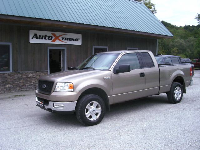 2004 Ford F150 XL 2WD Reg Cab