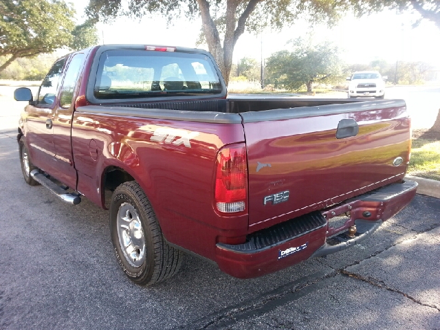 2004 Ford F150 SLE- 4X4
