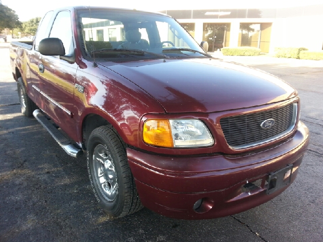 2004 Ford F150 SLE- 4X4