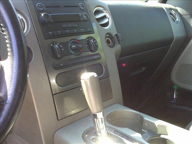 2004 Ford F150 EXT CAB 4WD 143.5wb