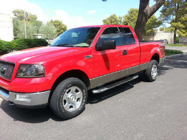 2004 Ford F150 XL 2WD Reg Cab
