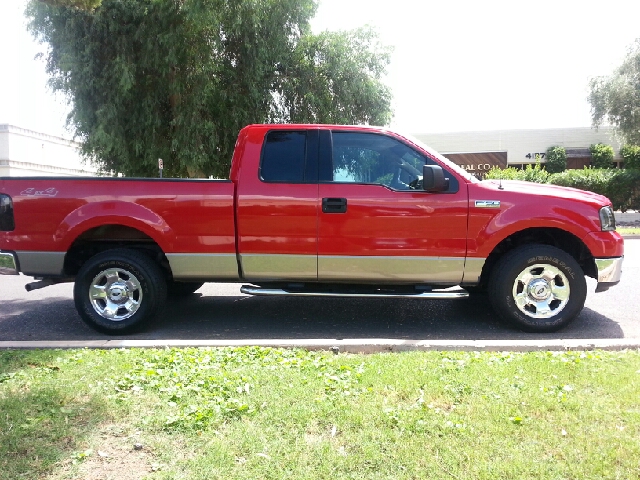 2004 Ford F150 XL 2WD Reg Cab