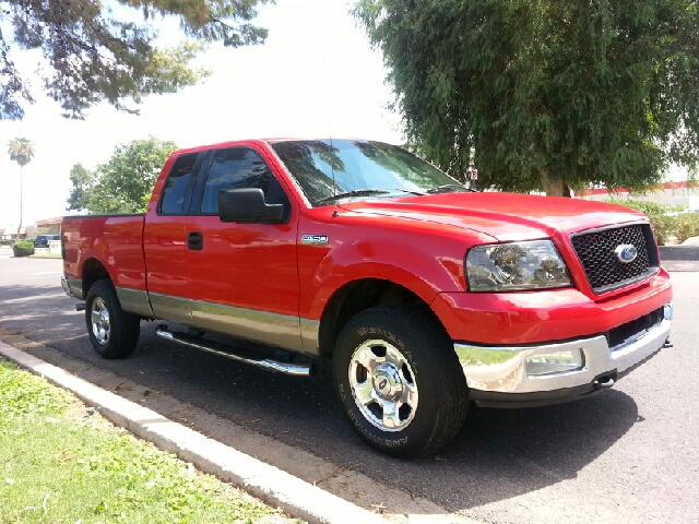 2004 Ford F150 XL 2WD Reg Cab