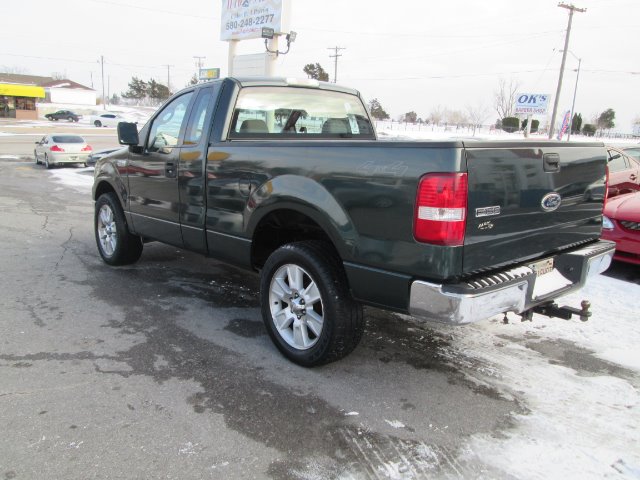 2004 Ford F150 Crew Cab Short Box 2-wheel Drive SLE