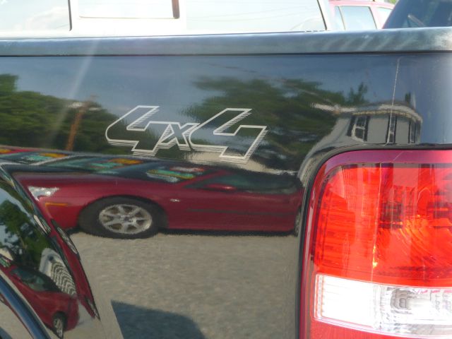 2004 Ford F150 XLT Supercrew Short Bed 2WD