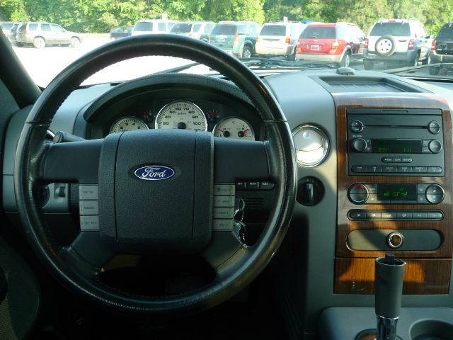 2004 Ford F150 XLT Supercrew Short Bed 2WD