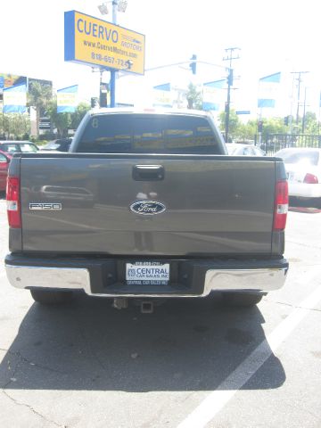 2004 Ford F150 SLE- 4X4