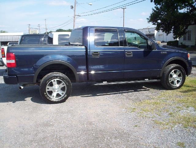 2004 Ford F150 EXT CAB 4WD 143.5wb