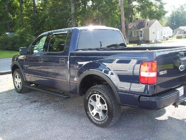 2004 Ford F150 EXT CAB 4WD 143.5wb