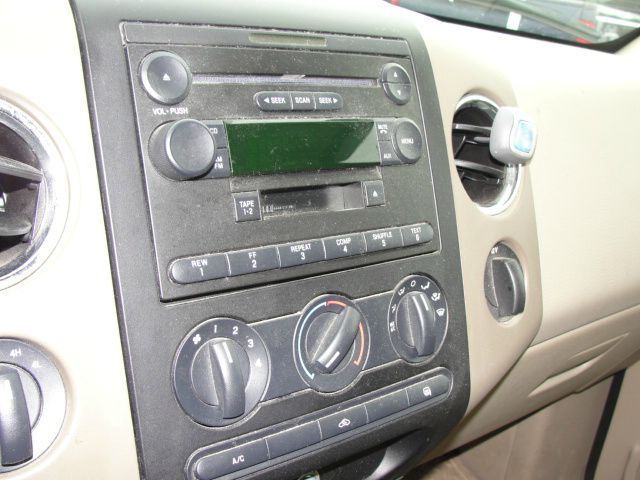 2004 Ford F150 2500 SL