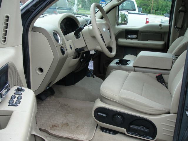 2004 Ford F150 2500 SL