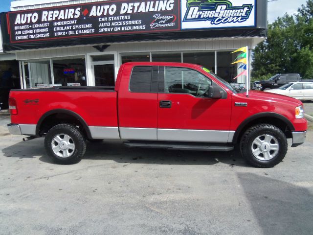 2004 Ford F150 XL 2WD Reg Cab