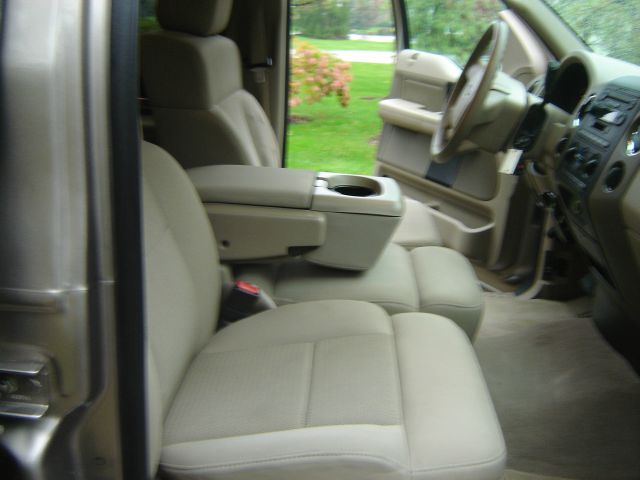 2004 Ford F150 2500 SL