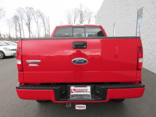 2004 Ford F150 REG CAB 119.