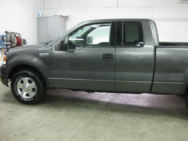 2004 Ford F150 XLT Supercrew Short Bed 2WD