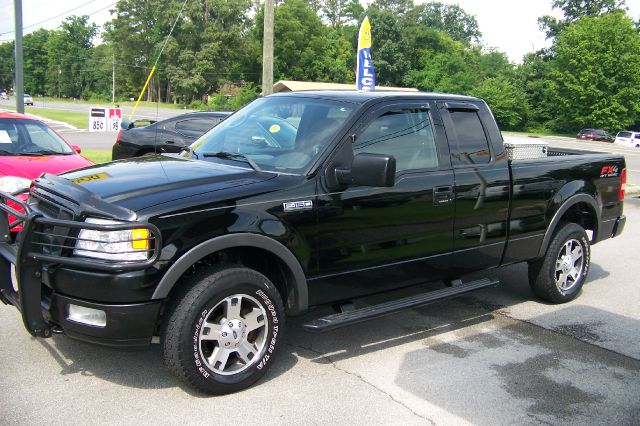 2004 Ford F150 XLT Supercrew Short Bed 2WD