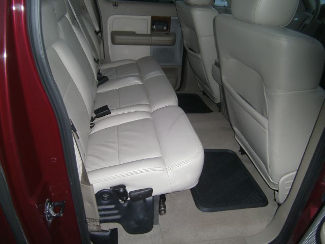 2004 Ford F150 Club Cab 131 WB