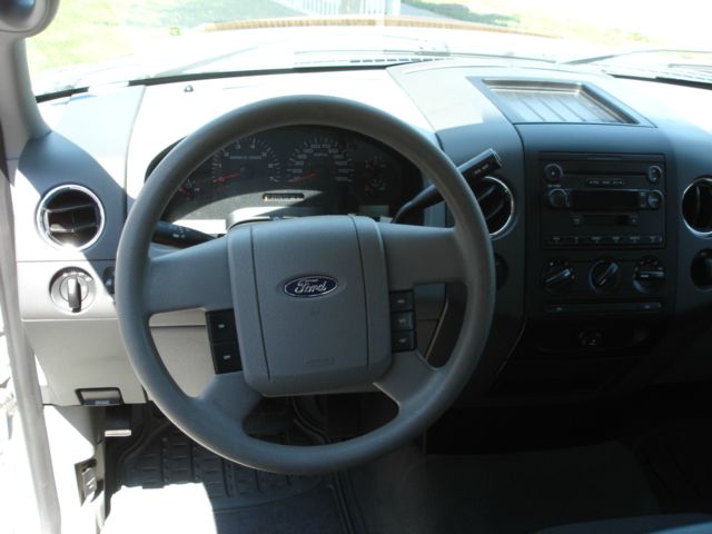 2004 Ford F150 2500 SL