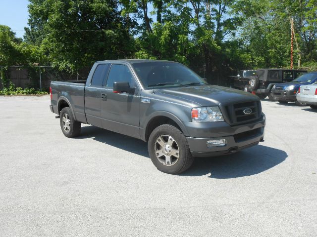 2004 Ford F150 XL 2WD Reg Cab
