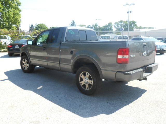 2004 Ford F150 XL 2WD Reg Cab