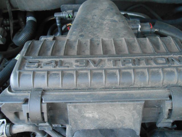 2004 Ford F150 XL 2WD Reg Cab