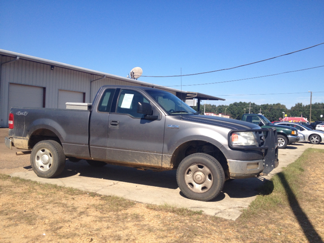 2004 Ford F150 Two Door Hardtop
