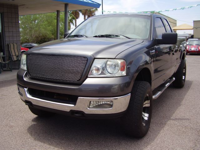 2004 Ford F150 XL 2WD Reg Cab