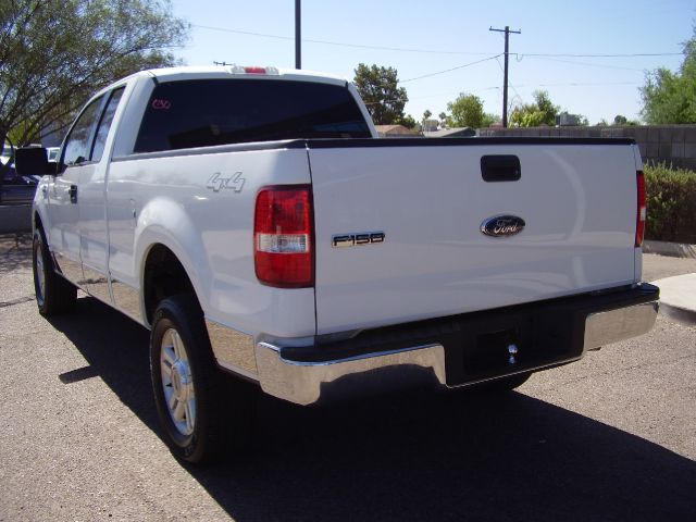 2004 Ford F150 XL 2WD Reg Cab