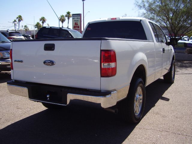 2004 Ford F150 XL 2WD Reg Cab