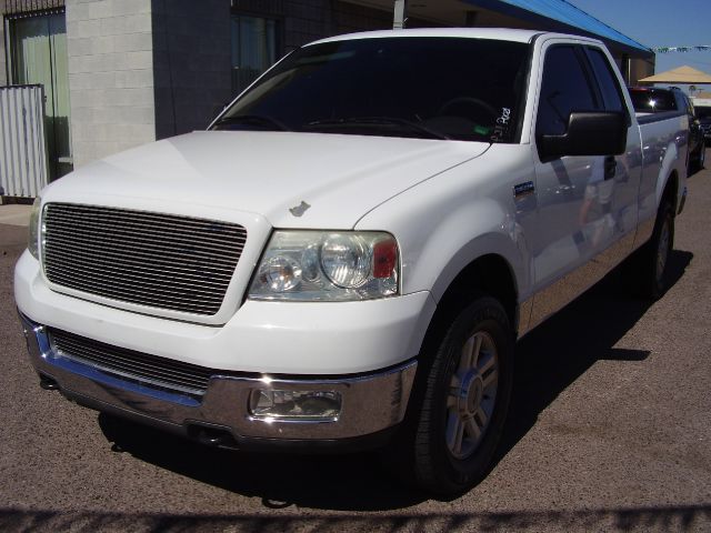 2004 Ford F150 XL 2WD Reg Cab