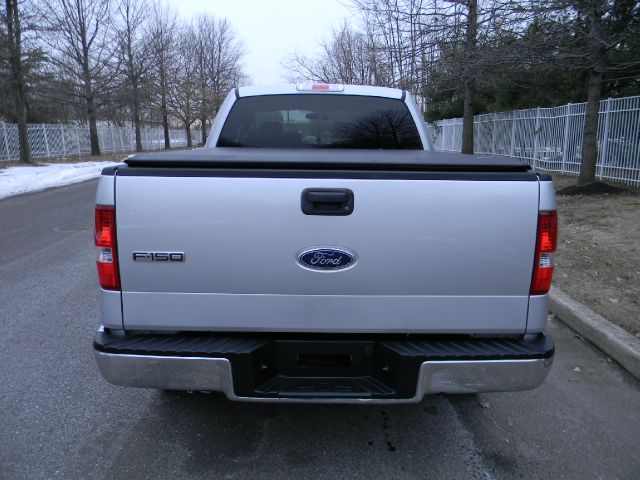 2004 Ford F150 XL 2WD Reg Cab