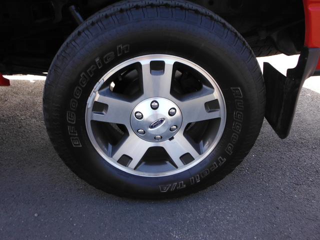 2004 Ford F150 REG CAB 119.