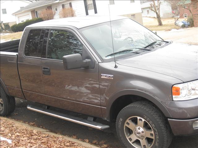 2004 Ford F150 EXT CAB 4WD 143.5wb