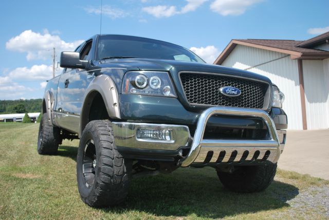 2004 Ford F150 XL 2WD Reg Cab