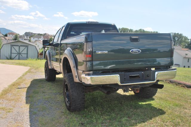 2004 Ford F150 XL 2WD Reg Cab