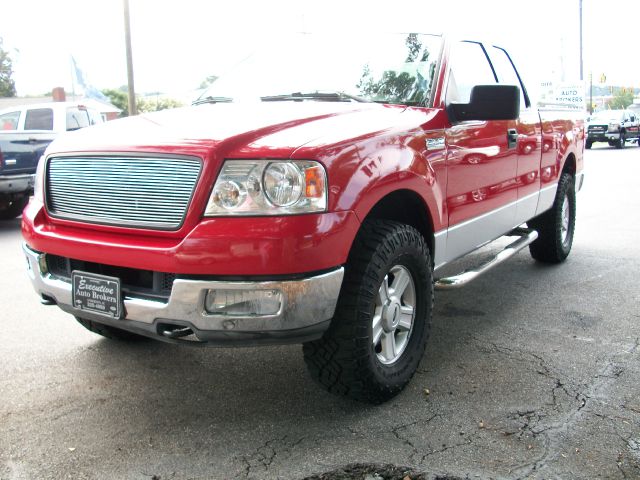 2004 Ford F150 XL 2WD Reg Cab