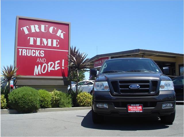 2005 Ford F150 LT W/ 2ltawd