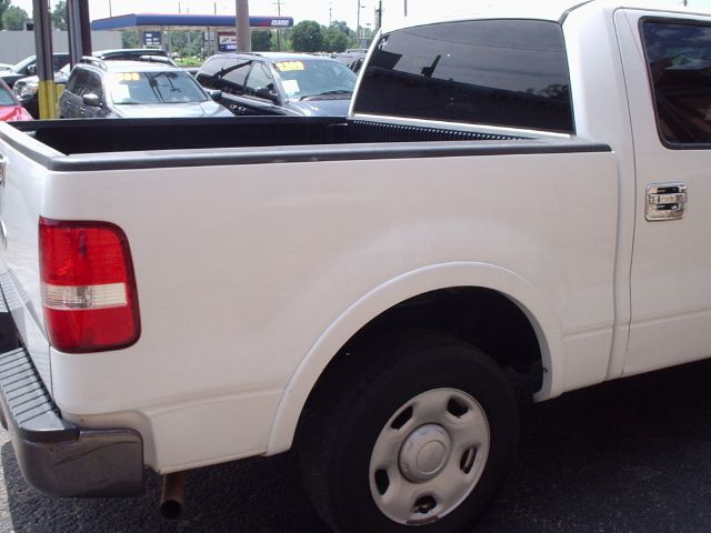 2005 Ford F150 SL Short Bed 2WD