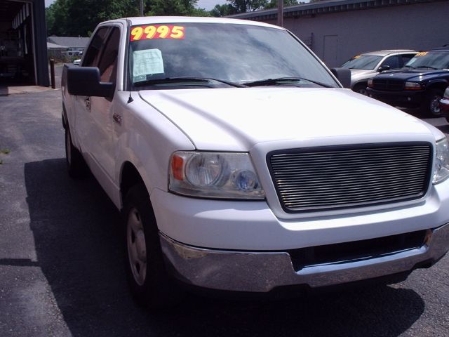 2005 Ford F150 SL Short Bed 2WD