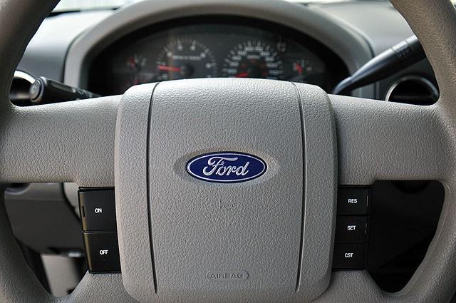 2005 Ford F150 ESi