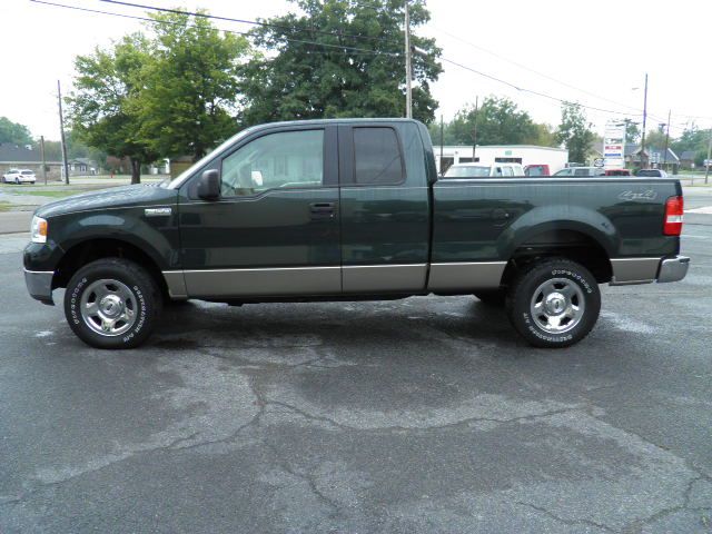 2005 Ford F150 XL 2WD Reg Cab
