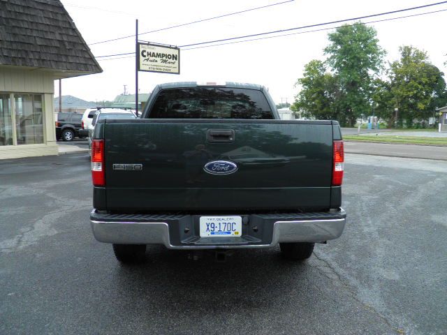 2005 Ford F150 XL 2WD Reg Cab