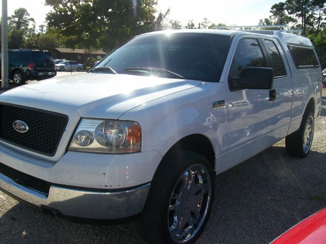 2005 Ford F150 XL 2WD Reg Cab