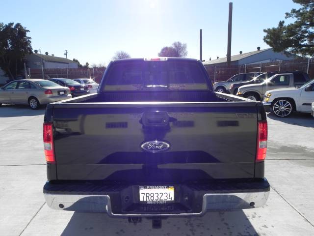 2005 Ford F150 2dr Cpe M